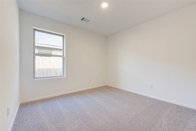 Building Photo - 3146 Savannah Rose Dr
