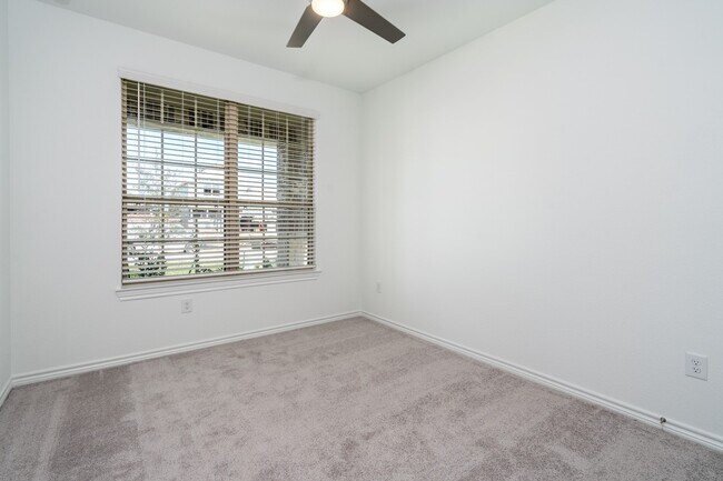 Building Photo - 15070 Wild Gully Wy