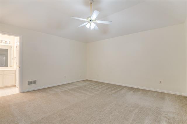 Building Photo - 3720 Southport Dr