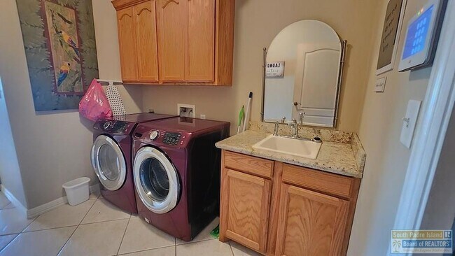 Building Photo - 15 Cypress Point Dr