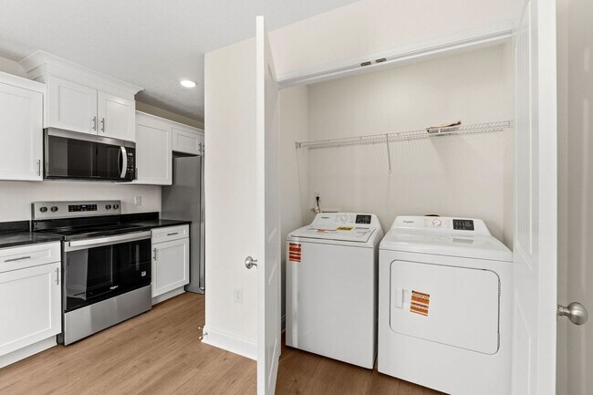 Building Photo - 2221 Archer Ln