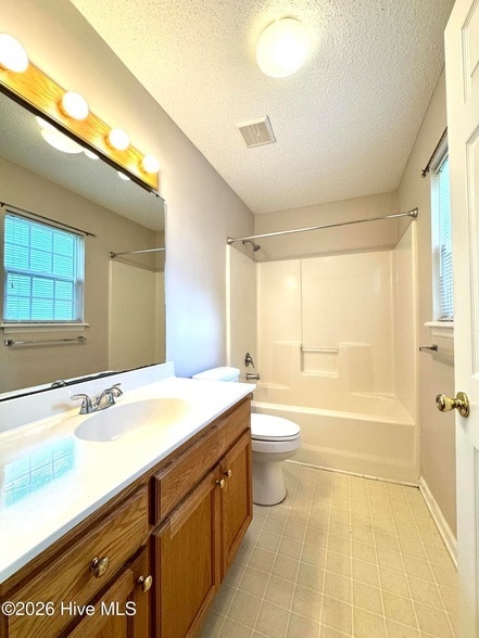 Building Photo - 521 Jimmies Creek Dr