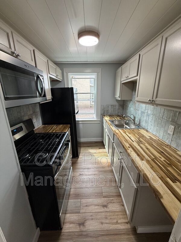 Building Photo - 32-34-34 Clinton Ave