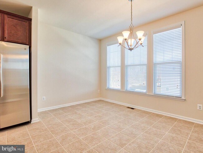 Building Photo - 127 Keller Ct