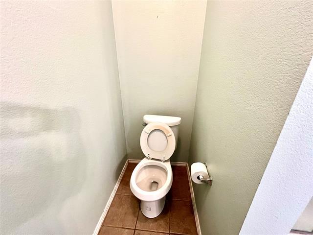 Building Photo - 1304 Columbus Ln