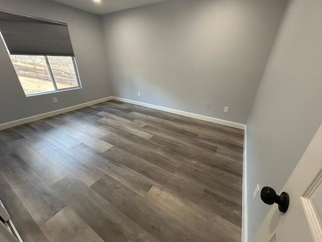 Building Photo - Charming Renovated Home in Vista, CA – Cul...