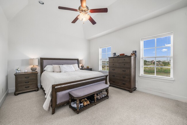 Building Photo - 816 Ennis St