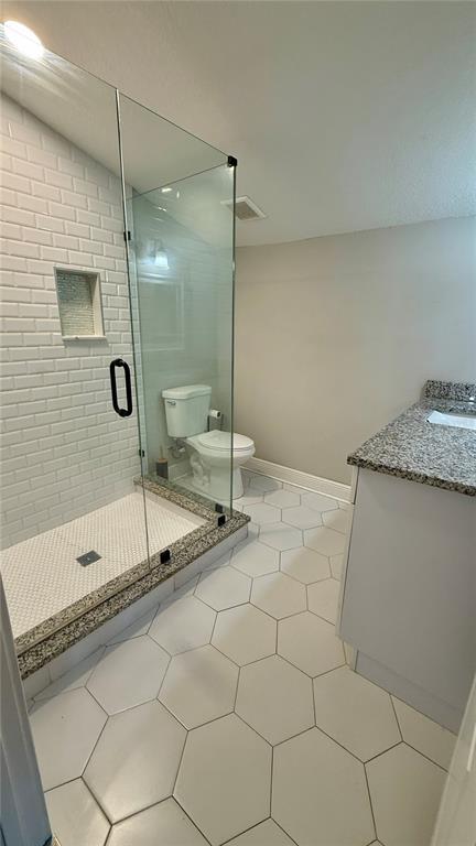 Building Photo - 1210 E 33rd Ave