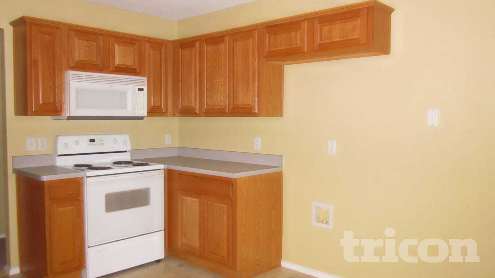 Building Photo - 1377 Meadowbrook Ln