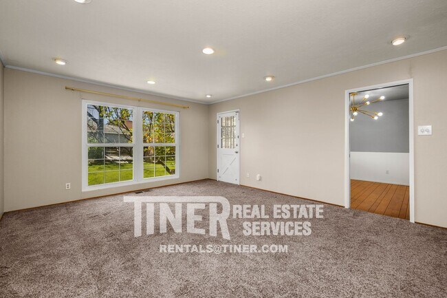 Building Photo - Character Filled Residence in Elk Grove Aw...