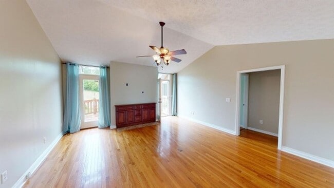 Building Photo - Coming Soon! 3 Bedroom home in the Northfi...