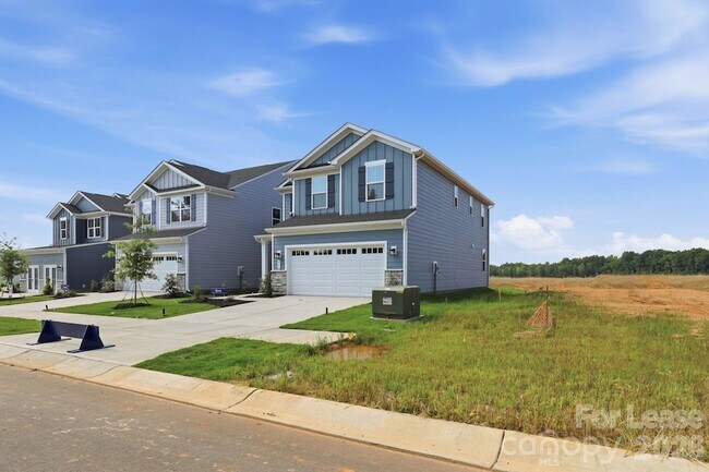 Building Photo - 862 Heathway Dr