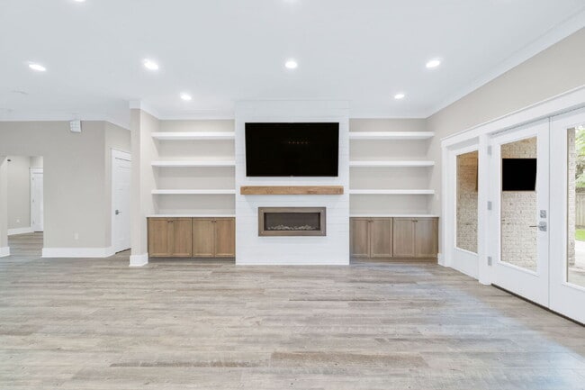 Building Photo - 52 Okahatchee Cir SE