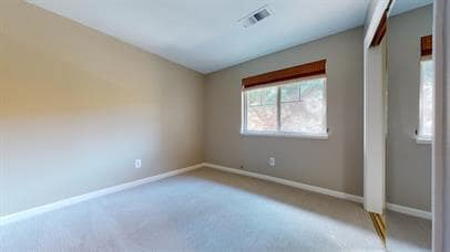 Building Photo - 123 Warbler Ln