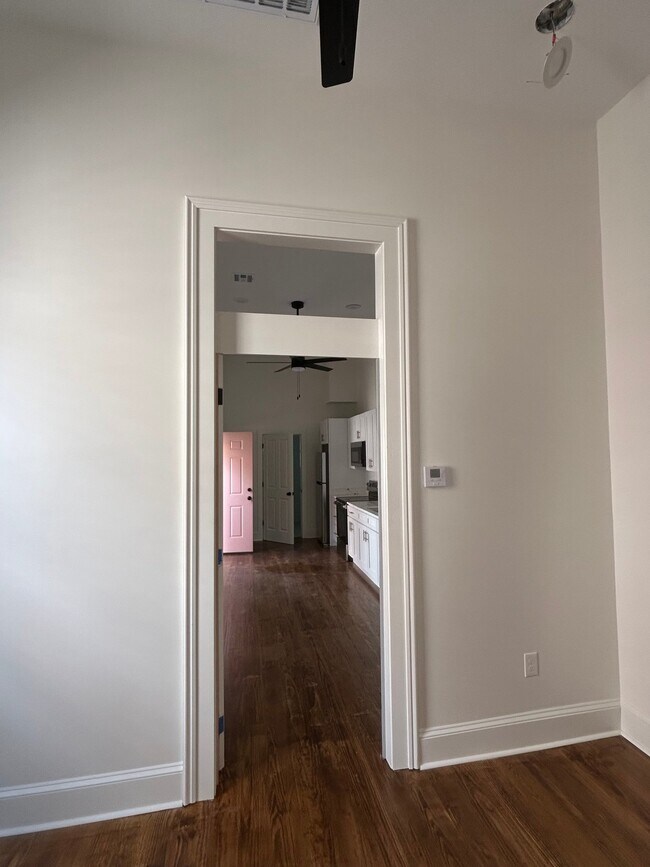 Building Photo - 1015 N Galvez St
