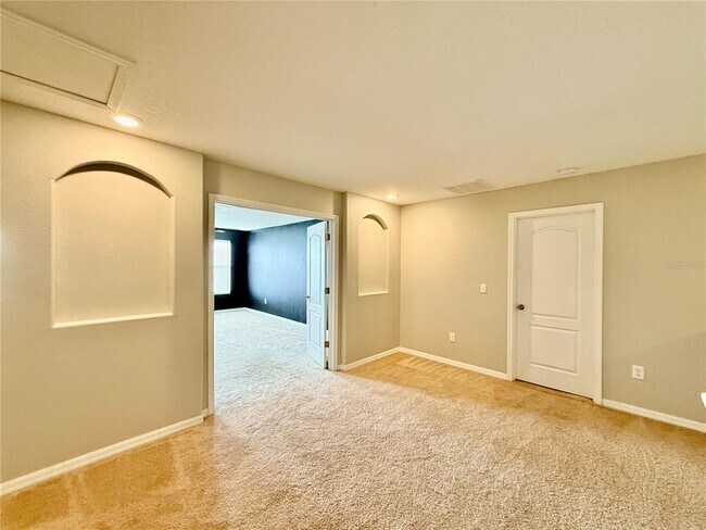 Building Photo - 13242 Wellington Hills Dr