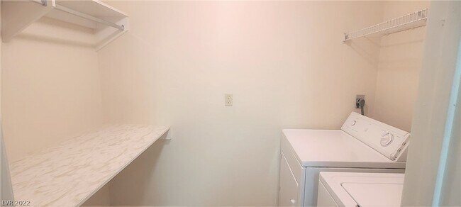 Building Photo - 2200 S Fort Apache Rd