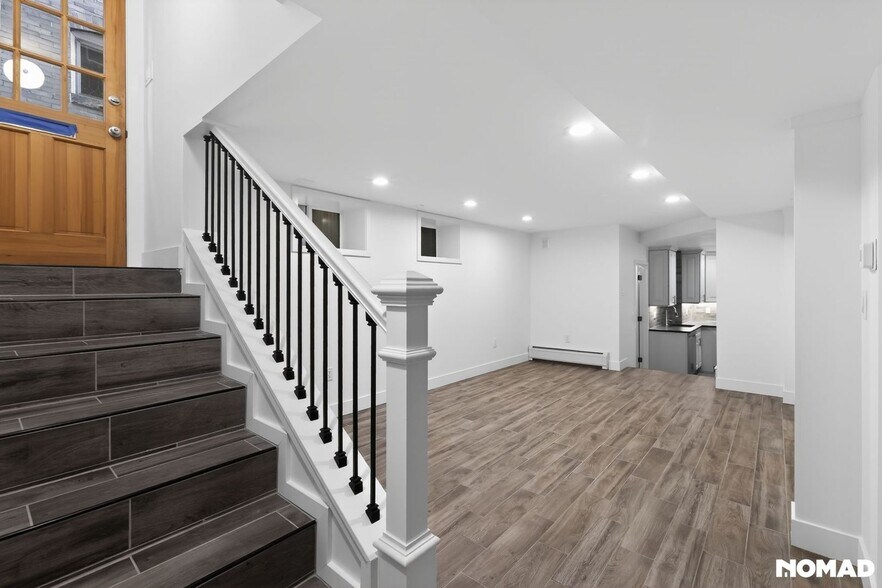 Building Photo - 912 N Clarkson St