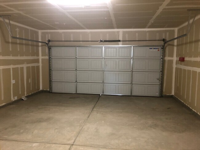 Building Photo - 483 Glendon Pl