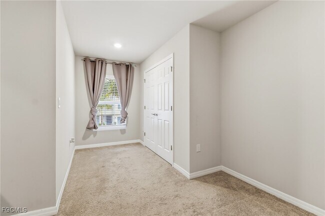 Building Photo - 15376 Wildflower Cir