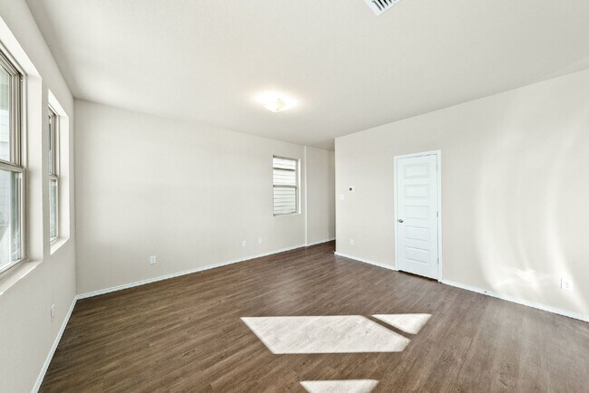 Building Photo - 5118 Sandstone Wy