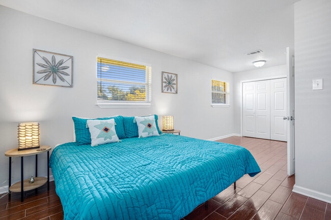 Building Photo - 114 Lassere Cir