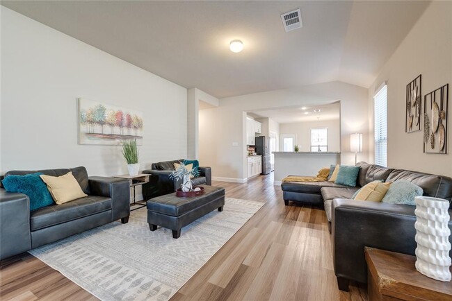 Building Photo - 3017 Bella Lago Dr