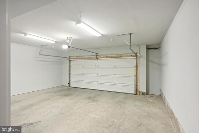 Building Photo - 3335 Idaho Ave NW