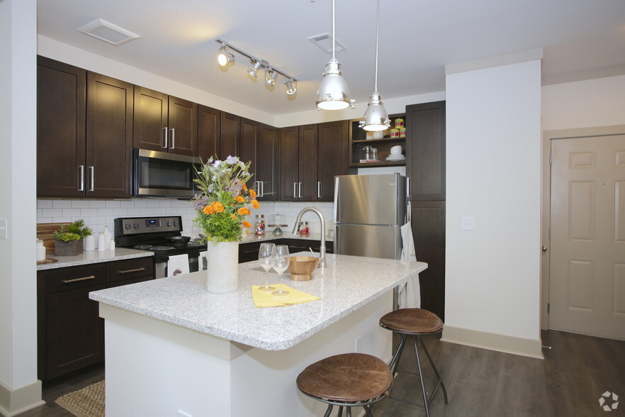 Interior Photo - The RiverPoint Luxury Apartments