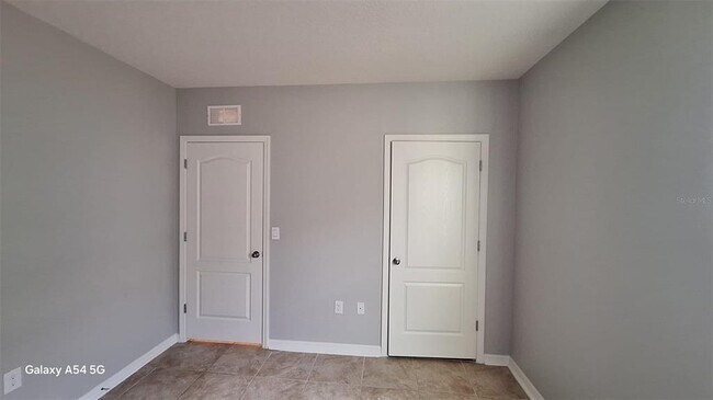 Building Photo - 754 Chinoy Rd