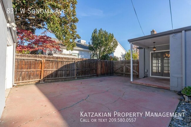 Building Photo - Classically Remodeled 3 Bedroom 2 Bath Sin...