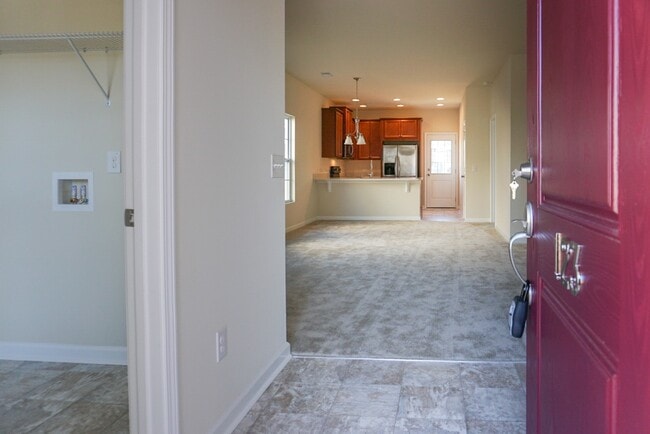 Building Photo - Lovely 3 bedroom 2 Bath Ranch with 2 Car Garage in Goose Creek