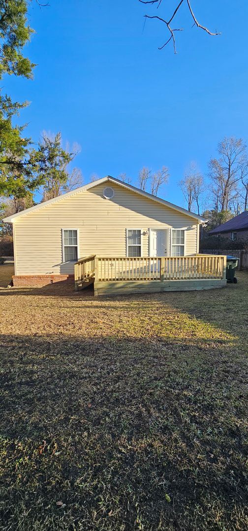 Building Photo - Spacious 3-Bedroom, 2-Bath Home with Modern Updates in Conway, SC - Long Term Rental