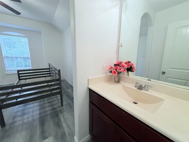 Building Photo - 30515 Woodson Trace Dr