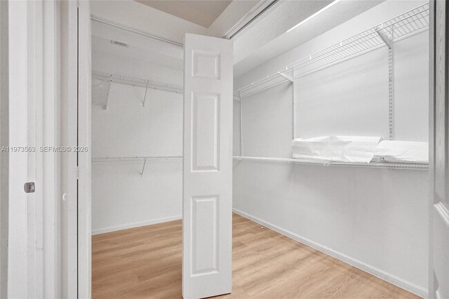 Building Photo - 751 SW 191st Ave