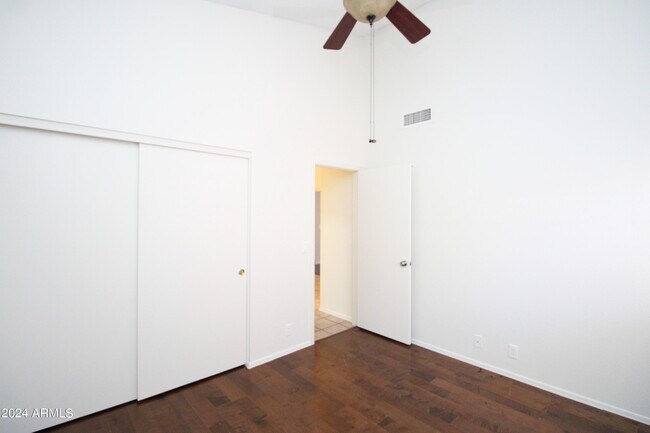 Building Photo - 4052 E Palo Brea Ln