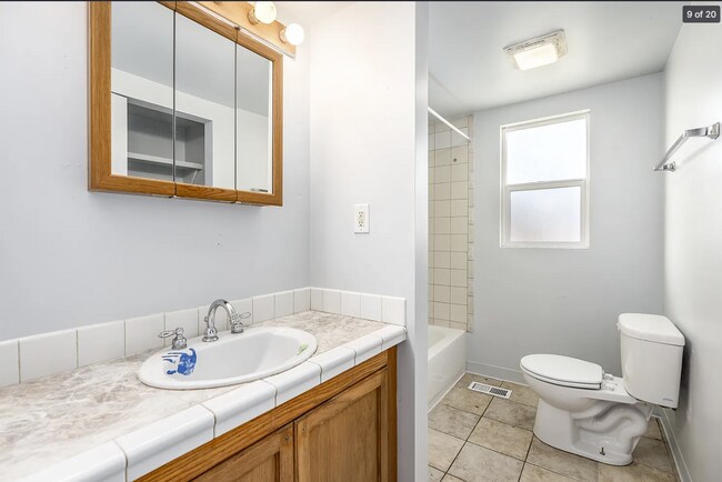 Building Photo - 3003 N Standard St