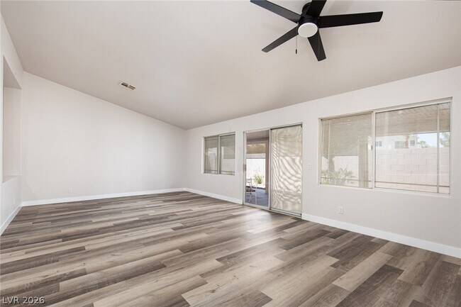 Building Photo - 327 Perry Ellis Dr