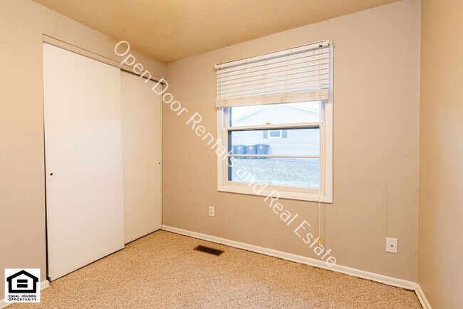 Building Photo - 3 bedroom home now available