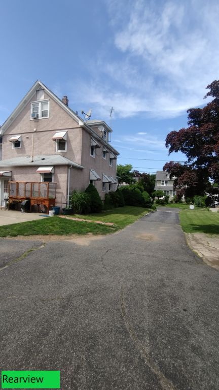 Building Photo - 67 Bloomfield Ave