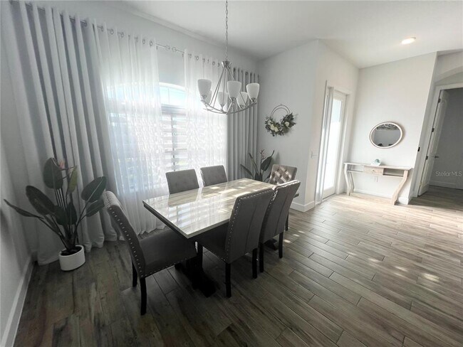 Building Photo - 8224 Leopold Ave