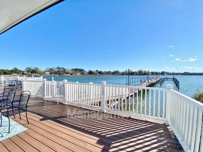 Building Photo - 212 Dockside Dr