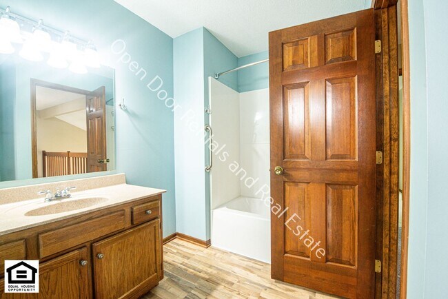 Building Photo - 6304 Langwood Blvd