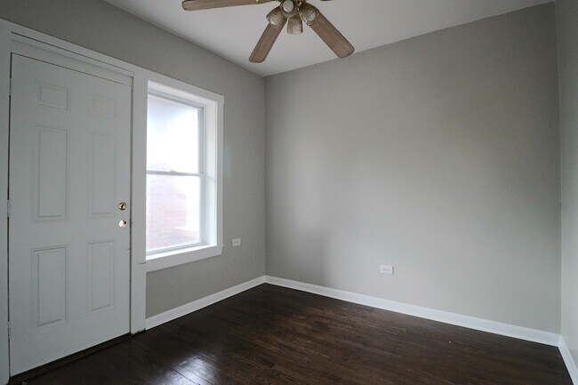 Building Photo - 6633 S Campbell Ave