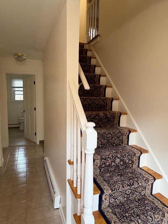 Building Photo - 5 Beaver Dam Trail