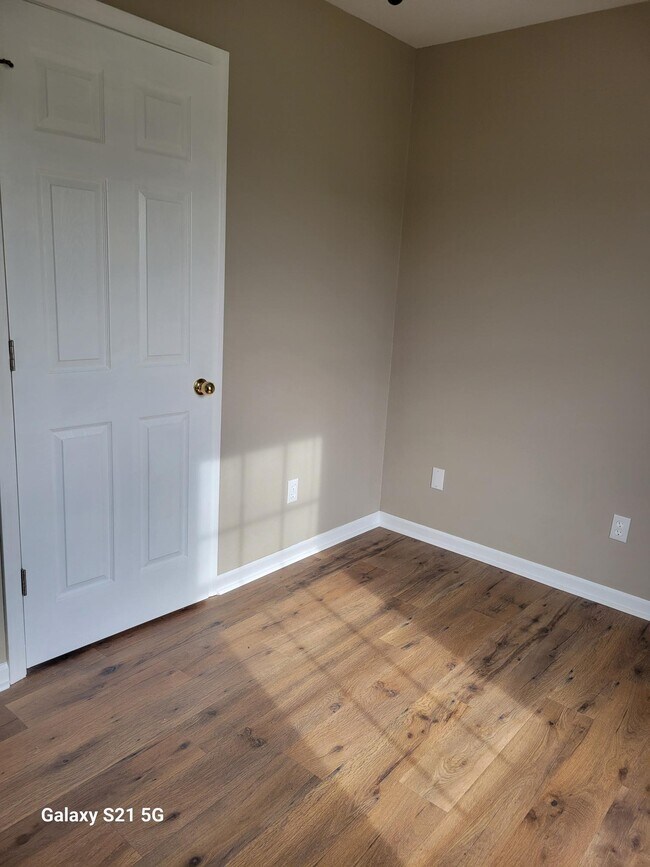 Building Photo - 251 Myrtle Ave