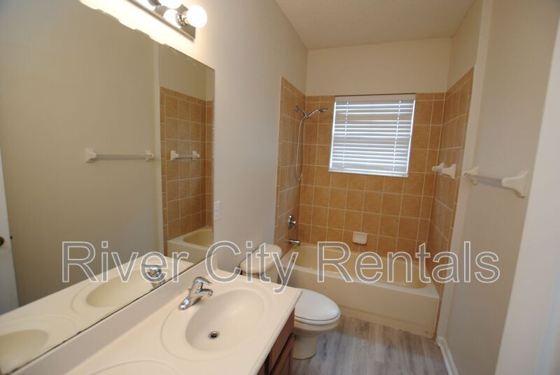 Building Photo - 3022 Piedmont Manor Dr