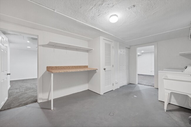 Building Photo - 1271 S Emerson St