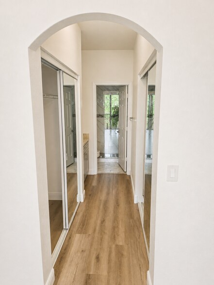 Building Photo - 12204 SW 25th Ct
