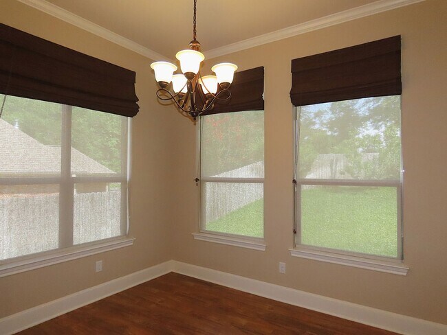 Building Photo - Extraordinary 3 Bedroom, 2 Bath Home in Southeast Tyler! Coming Soon!